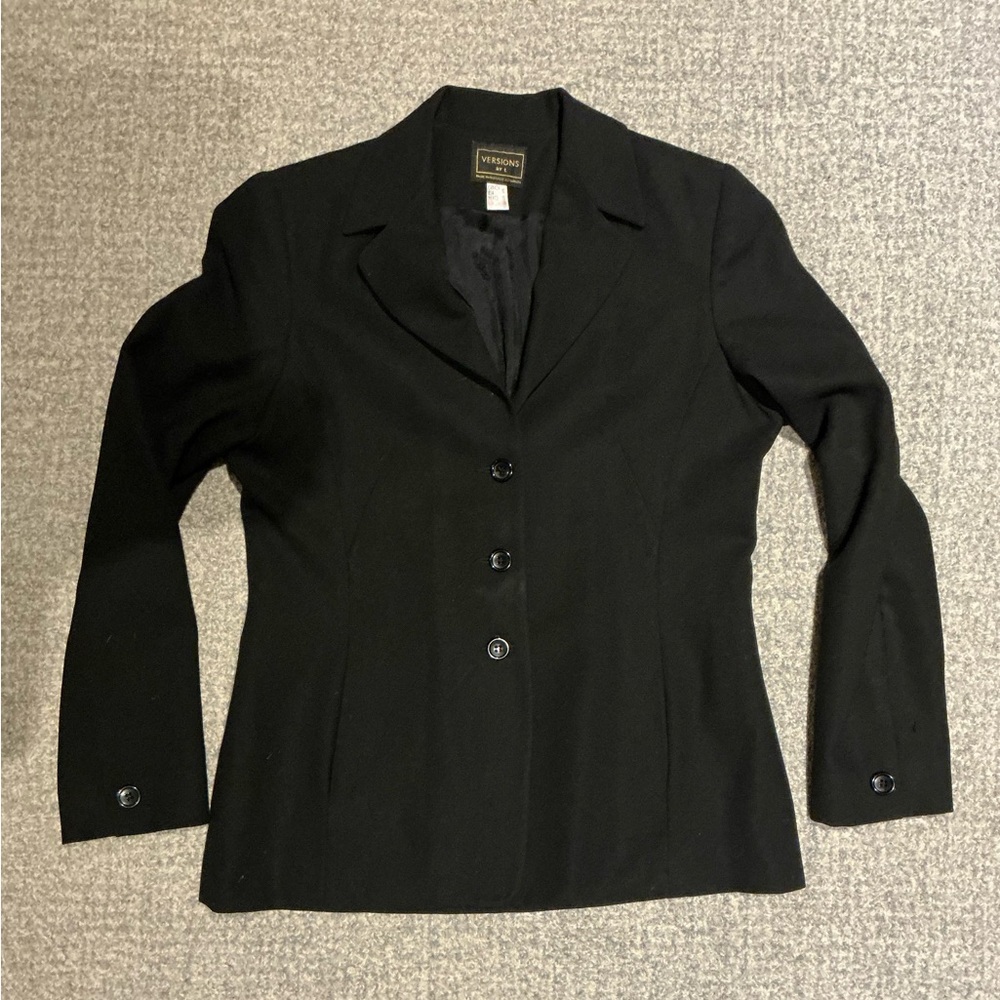 Elegant Women's Black Blazer